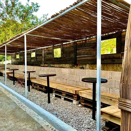 Garden Villa Naza Piqeras ภายนอก รูปภาพ