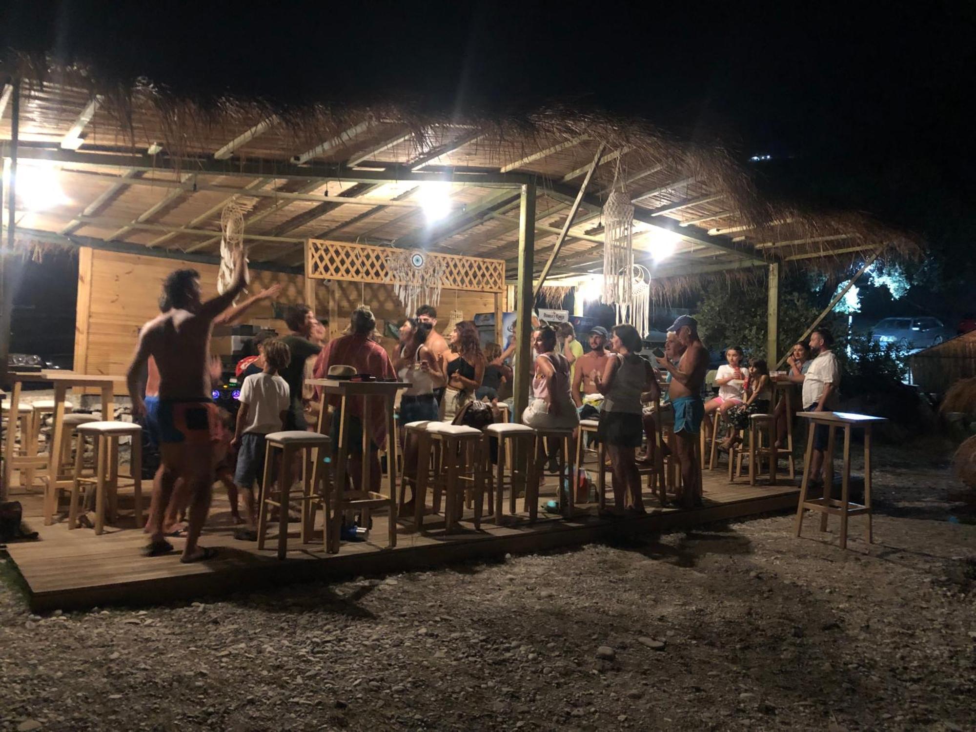 Garden Villa Naza Piqeras ภายนอก รูปภาพ
